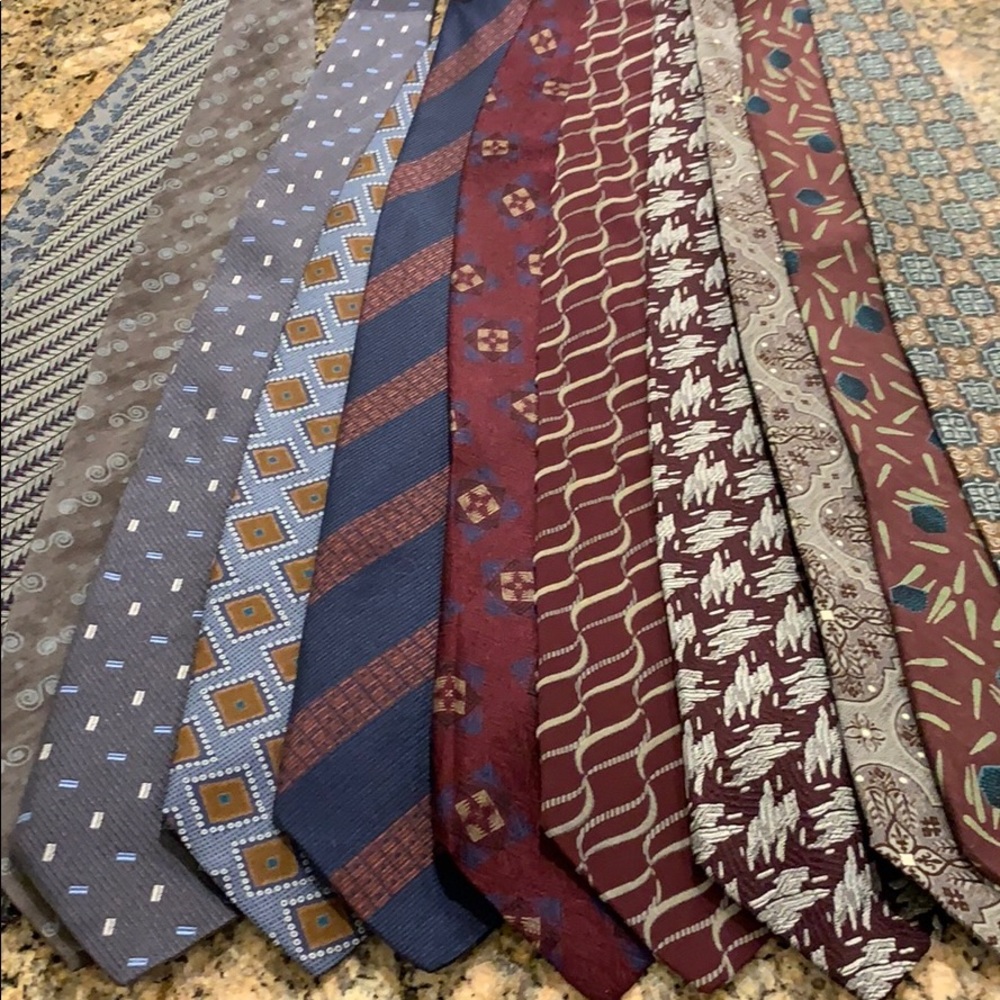 Giorgio Armani, Armani Ties